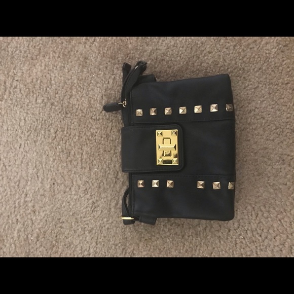 Black & Gold Faux Leather Purse - Picture 1 of 4
